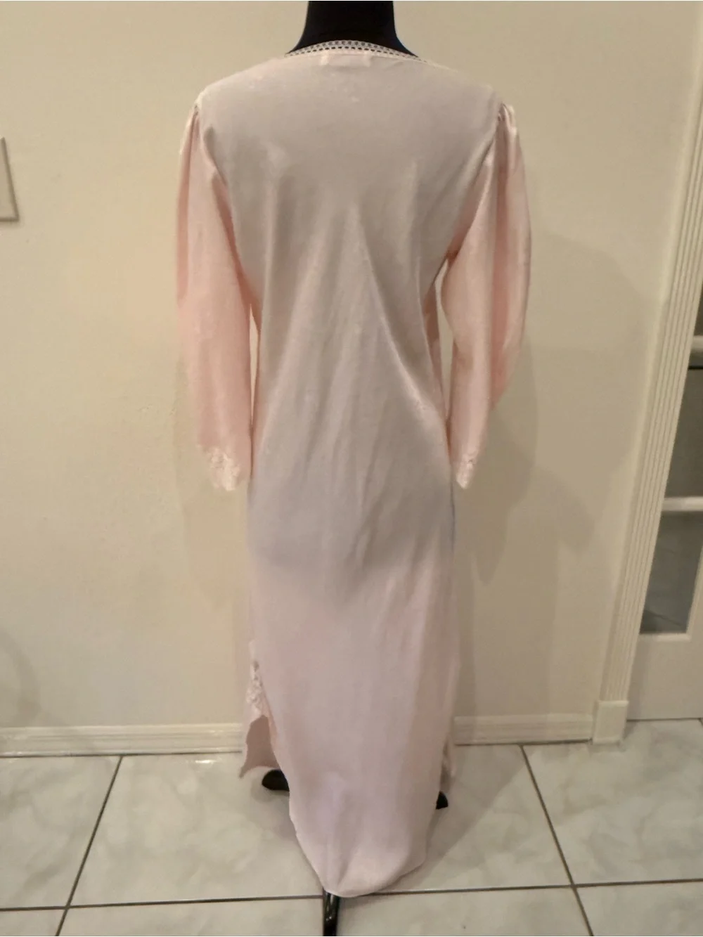 CHRISTIAN DIOR Vintage Lace Trim Pink Nightgown Lingerie Slip Dress Négligée M - Picture 11 of 16